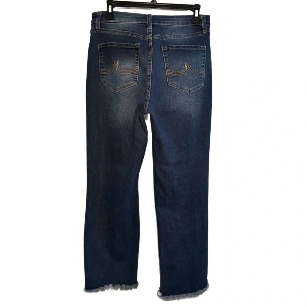 California Vintage | Women Straight Leg Frayed Hem Distressed Jean Pant 11/30